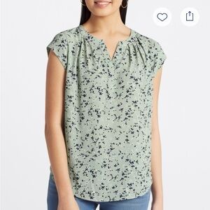 41 Hawthorn Green Floral Blouse